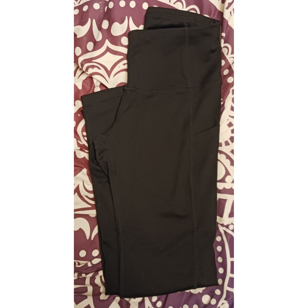 Women's Black 7/8 Length Stretch‎ Yoga Leggings with Hidden Waistband Pocket, S